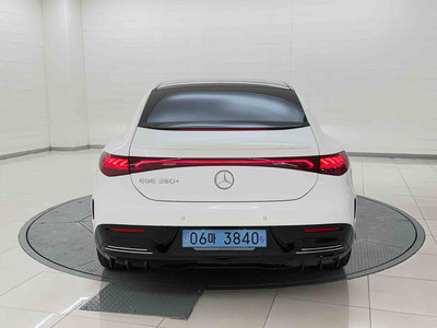 MERCEDES-BENZ EQE - 3
