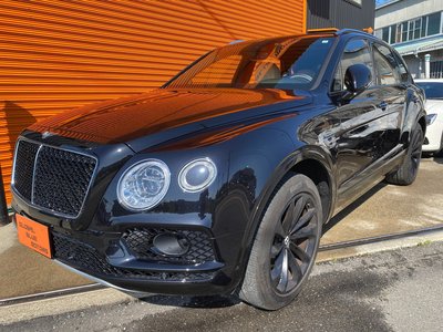 BENTLEY BENTAYGA - 1