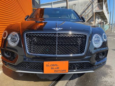 BENTLEY BENTAYGA - 8