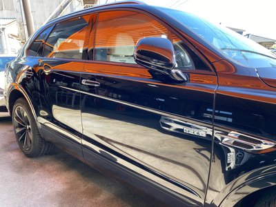 BENTLEY BENTAYGA - 9