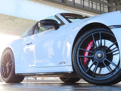 PORSCHE 911 - 6