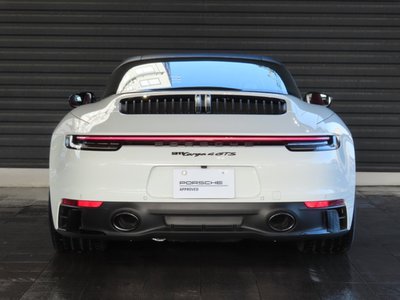 PORSCHE 911 - 8