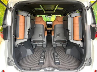 صورة مصغرة 11 لـ 2024 Toyota VELLFIRE