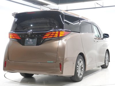 TOYOTA ALPHARD - 6