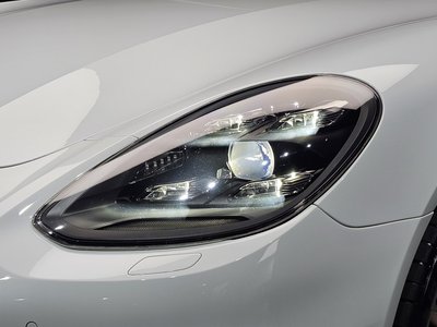 2020 Porsche PANAMERA 照片 9