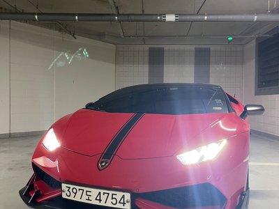 LAMBORGHINI HURACAN - 1