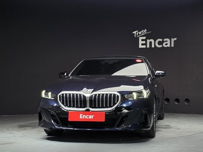 صورة 2 لـ 2025 BMW 5 SERIES
