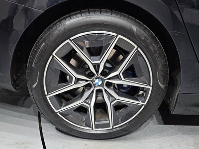 صورة 6 لـ 2025 BMW 5 SERIES