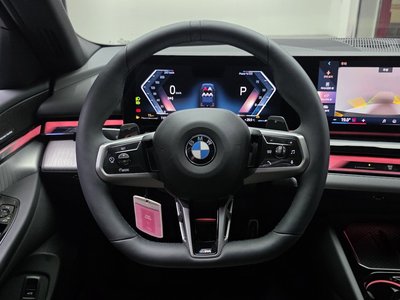 2025 BMW 5 SERIES thumbnail 12