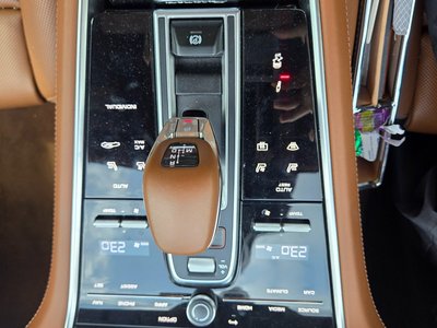 2023 Porsche PANAMERA thumbnail 13