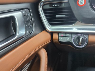 صورة 10 لـ 2023 Porsche PANAMERA