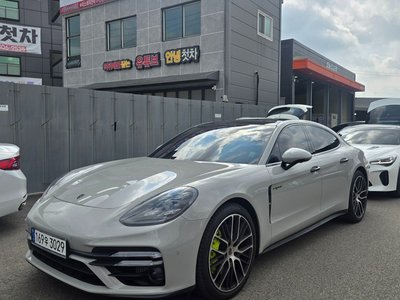 صورة 4 لـ 2023 Porsche PANAMERA