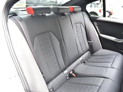 صورة مصغرة 33 لـ 2024 BMW M3 SEDAN