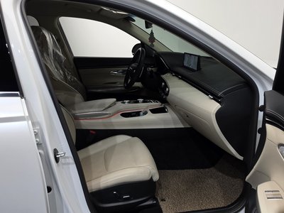 صورة مصغرة 16 لـ 2021 Genesis GV70