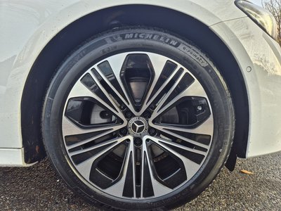 MERCEDES-BENZ E-CLASS - 6