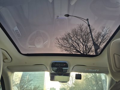 MERCEDES-BENZ E-CLASS - 8