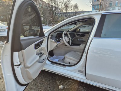 MERCEDES-BENZ E-CLASS - 9