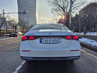 MERCEDES-BENZ E-CLASS - 2