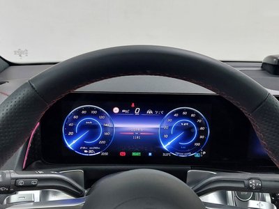 2025 Mercedes-BENZ EQB 照片 8