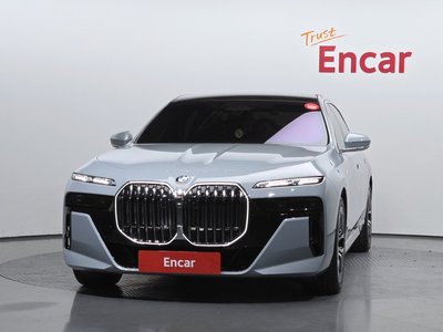 BMW 7 SERIES - 2