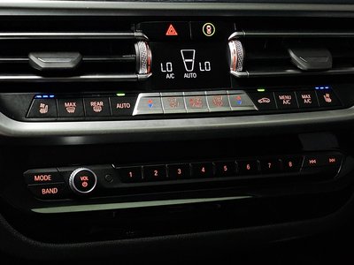 2025 BMW X4 — миниатюра 32