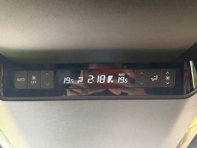 صورة 7 لـ 2024 Toyota VELLFIRE
