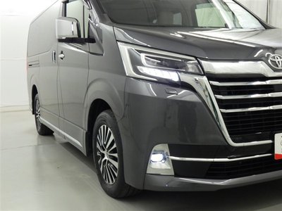 TOYOTA GRAND ACE - 7