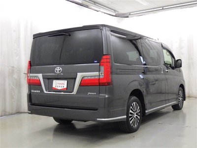 TOYOTA GRAND ACE - 6