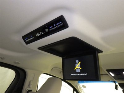 TOYOTA GRAND ACE - 8