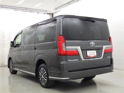 TOYOTA GRAND ACE - 5