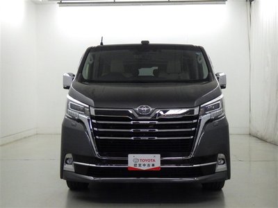 TOYOTA GRAND ACE - 3