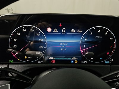 MERCEDES-BENZ E-CLASS - 8