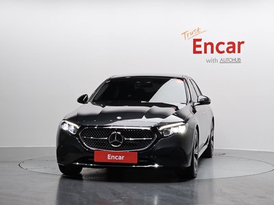 MERCEDES-BENZ E-CLASS - 2
