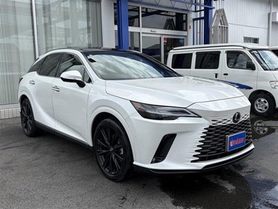 صورة 3 لـ 2025 Lexus RX