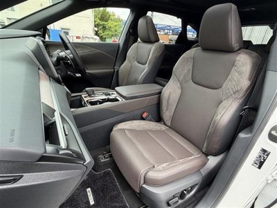 صورة مصغرة 21 لـ 2025 Lexus RX