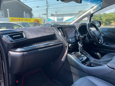 2022 Toyota ALPHARD — фото 10