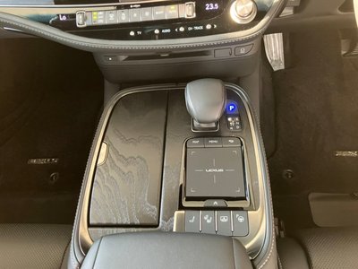 صورة مصغرة 19 لـ 2021 Lexus LS