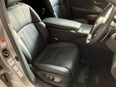 صورة مصغرة 14 لـ 2021 Lexus LS