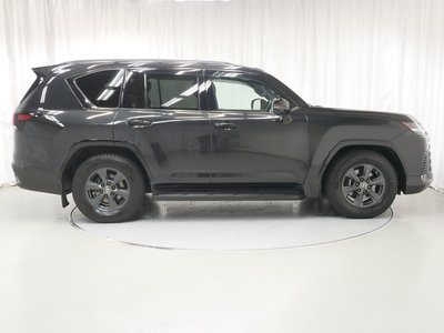 2023 Lexus LX — фото 6