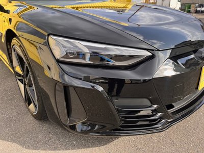 AUDI RS E-TRON GT - 9