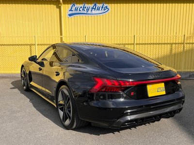 AUDI RS E-TRON GT - 5