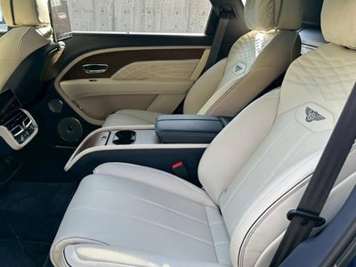 BENTLEY BENTAYGA - 9