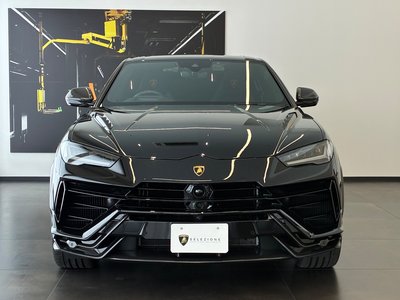 2025 Lamborghini URUS photo 2