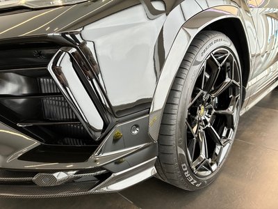2025 Lamborghini URUS 缩略图 23