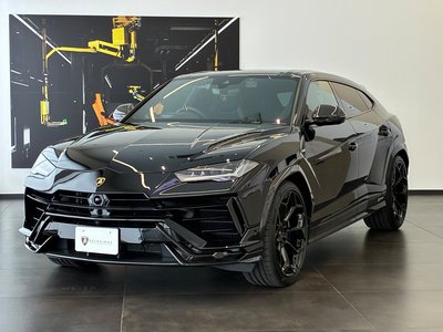 2025 Lamborghini URUS photo 1