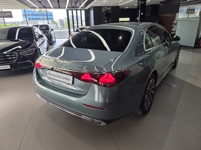 2025 Mercedes-BENZ E-CLASS 缩略图 17