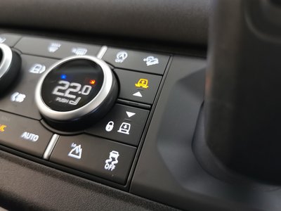 2022 LAND Rover DEFENDER 照片 3