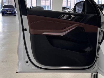 2022 BMW X5 — миниатюра 13