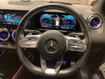 MERCEDES-BENZ GLA - 8