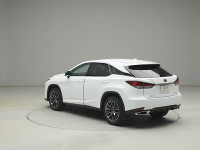 LEXUS RX - 8